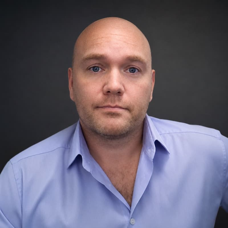 Gareth Evans, Member, AI Trust Council